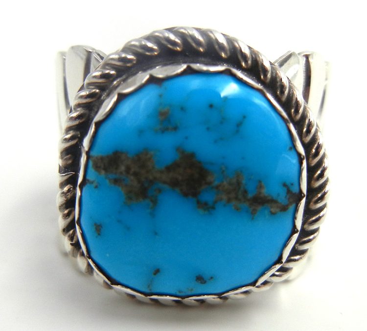 Which Turquoise Ring to Wear Based on Your Hand’s Morphology?