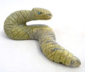 Zuni carved rioclite snake fetish by Kevin Nieto