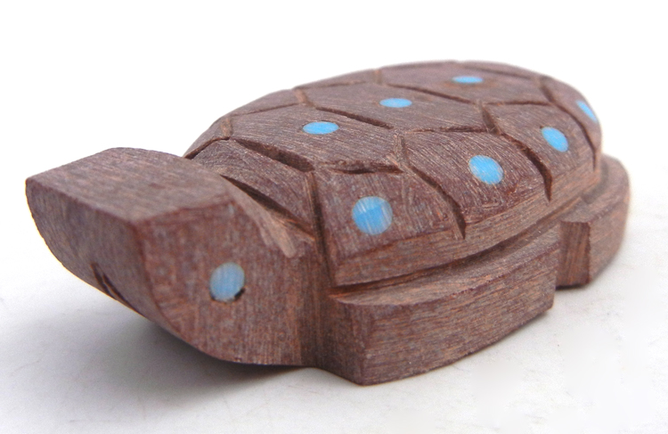 Zuni carved pipestone turtle fetish by Amanda Siutza