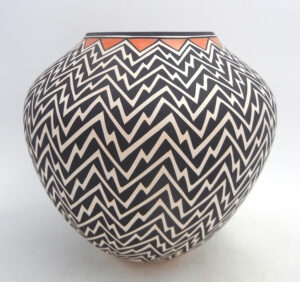 Acoma handmade and hand painted polychrome lightning pattern jar by Kathy Victorino