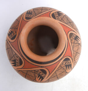 Hopi Fannie Nampeyo Handmade and Hand Painted Migration Pattern Jar