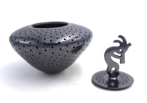 Mata Ortiz Mariano Quezada Handmade Polished Black Dotted Jar with Kokopelli Lid