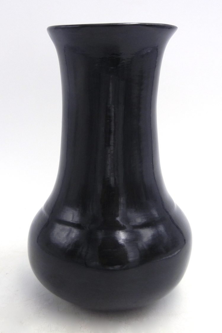 Santa Clara Sharon Naranjo Garcia Handmade Black Stone Polished Vase