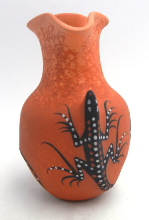 Zuni Lorenda Cellicion Handmade Three Dimensional Lizard Vase with Scalloped Rim