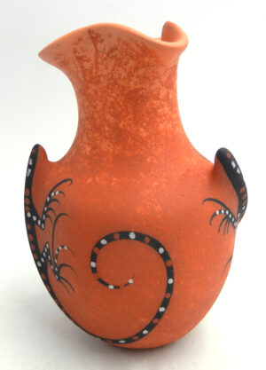 Zuni Lorenda Cellicion Handmade Three Dimensional Lizard Vase with Scalloped Rim